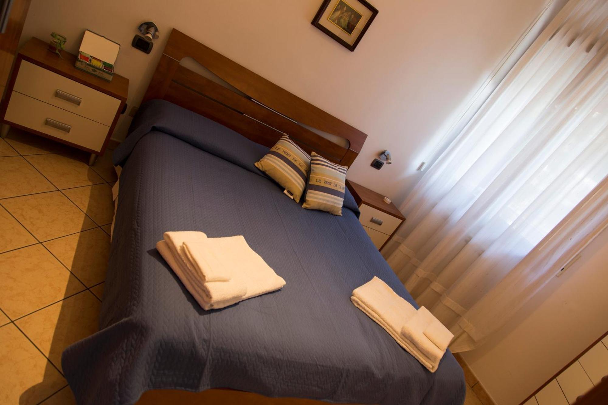 Albergo Felice Соттомарина Экстерьер фото