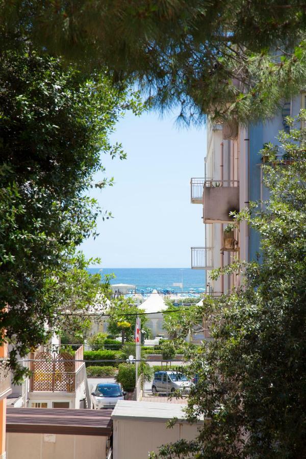 Albergo Felice Соттомарина Экстерьер фото