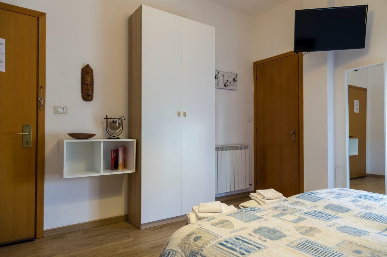 Albergo Felice Соттомарина Экстерьер фото