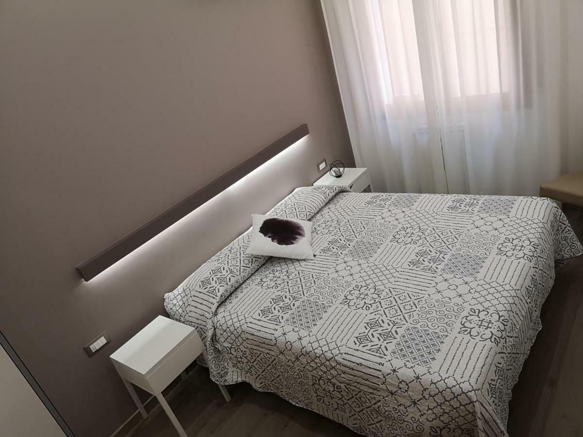 Albergo Felice Соттомарина Экстерьер фото